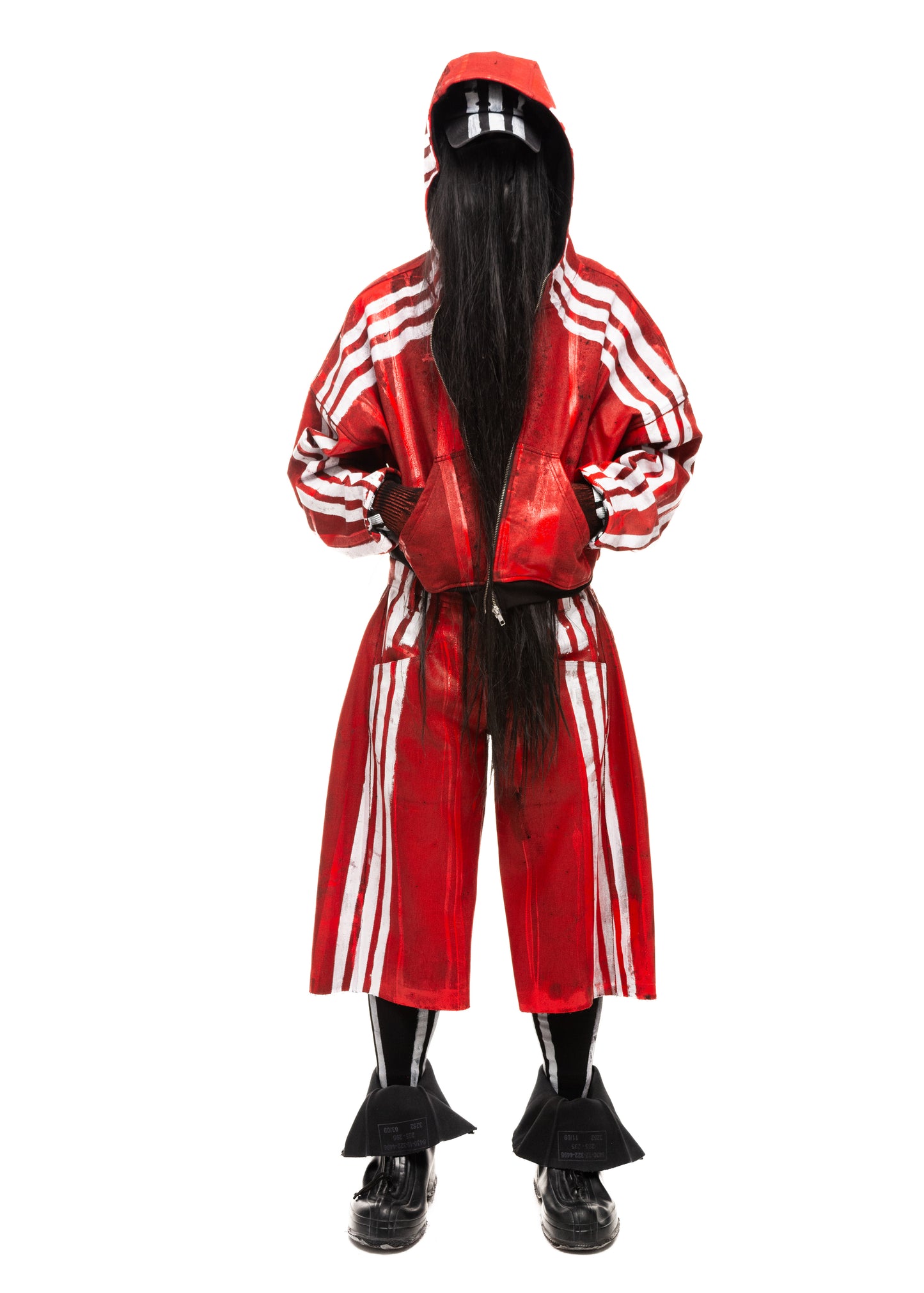 WHITE STRIPES WAXED RED DENIM SHORTS