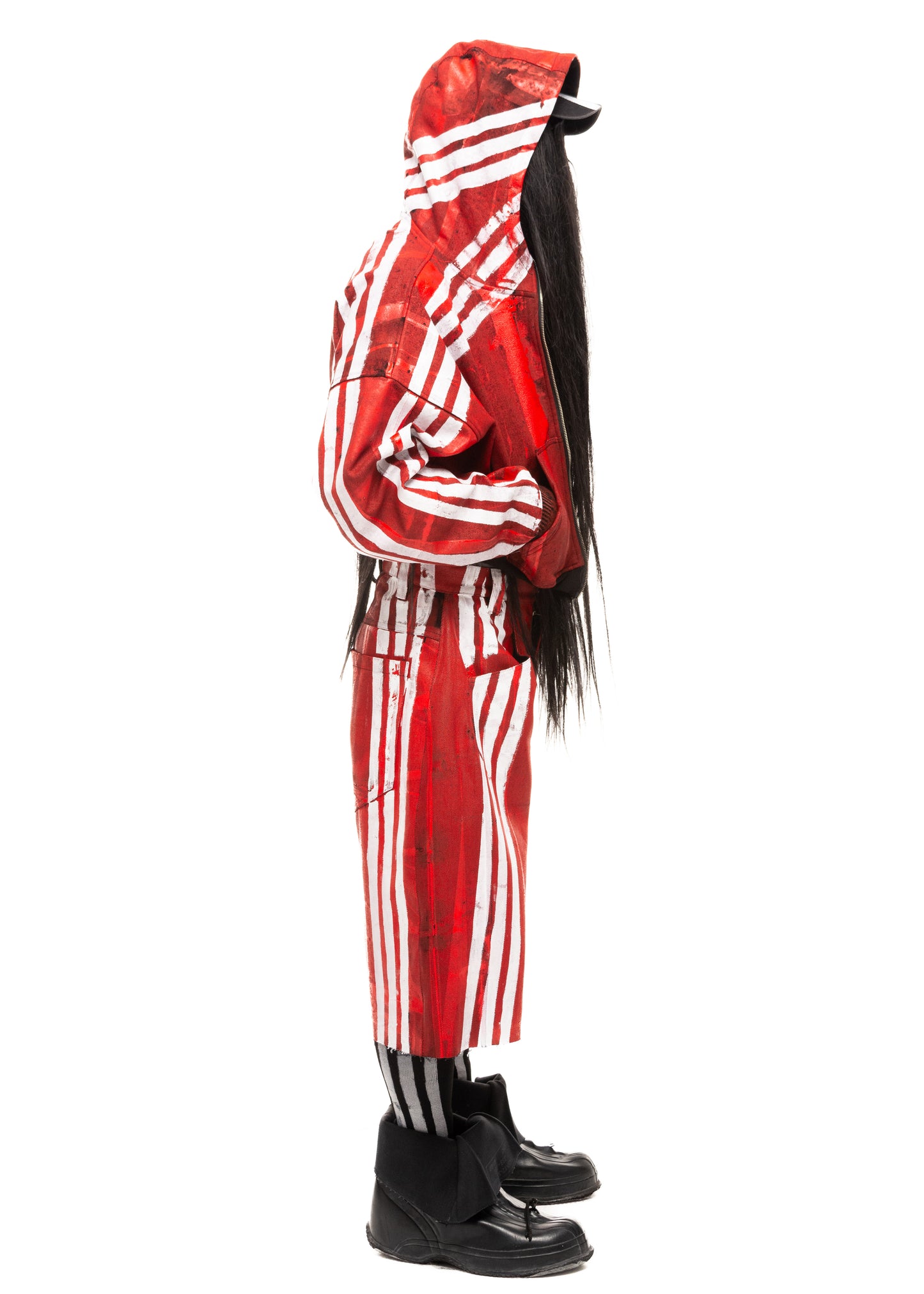 WHITE STRIPES WAXED RED DENIM SHORTS
