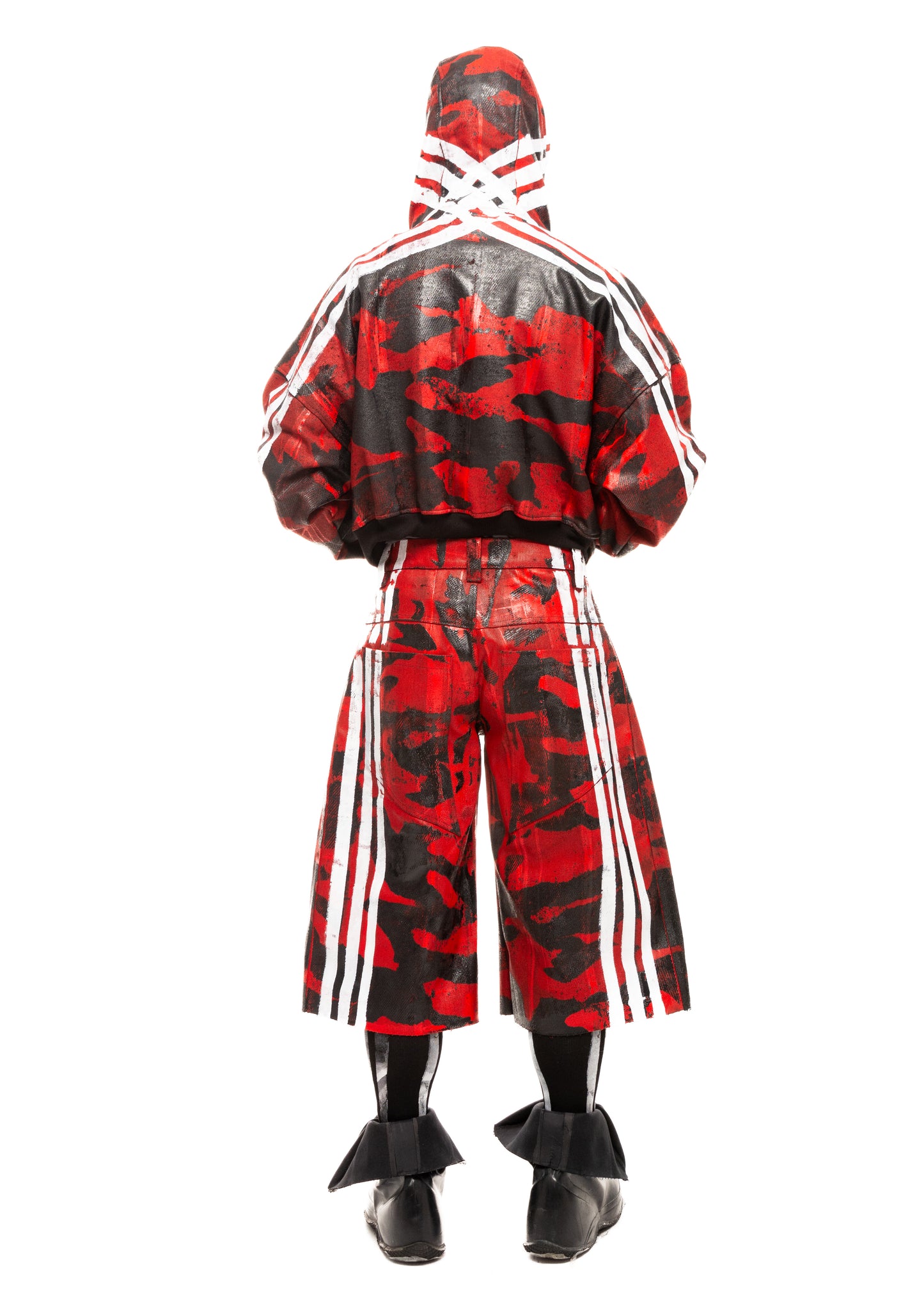 CAMO STRIPES WAXED RED DENIM SHORTS