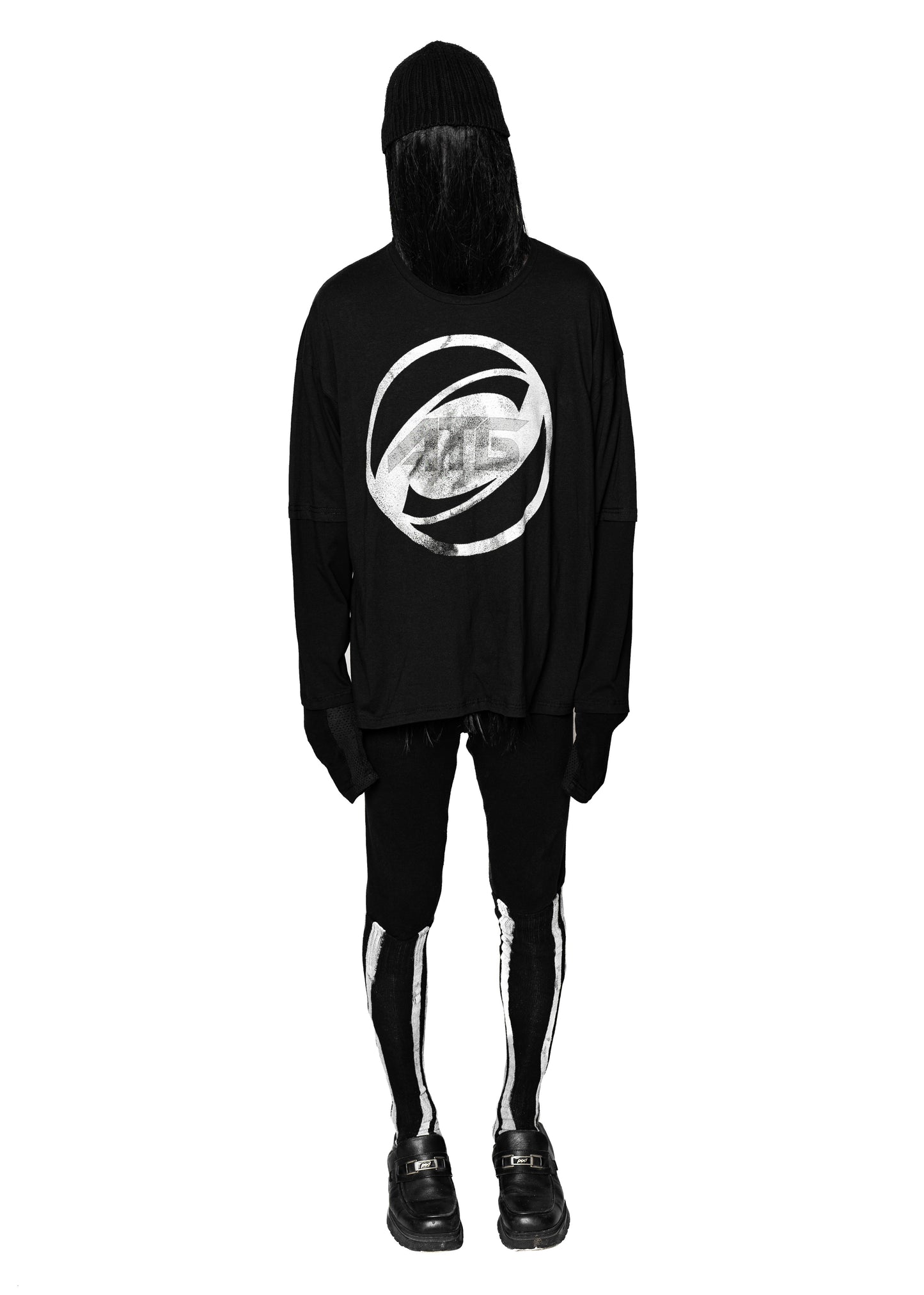 MARKET BLACK LONG-SLEEVED T-SHIRT