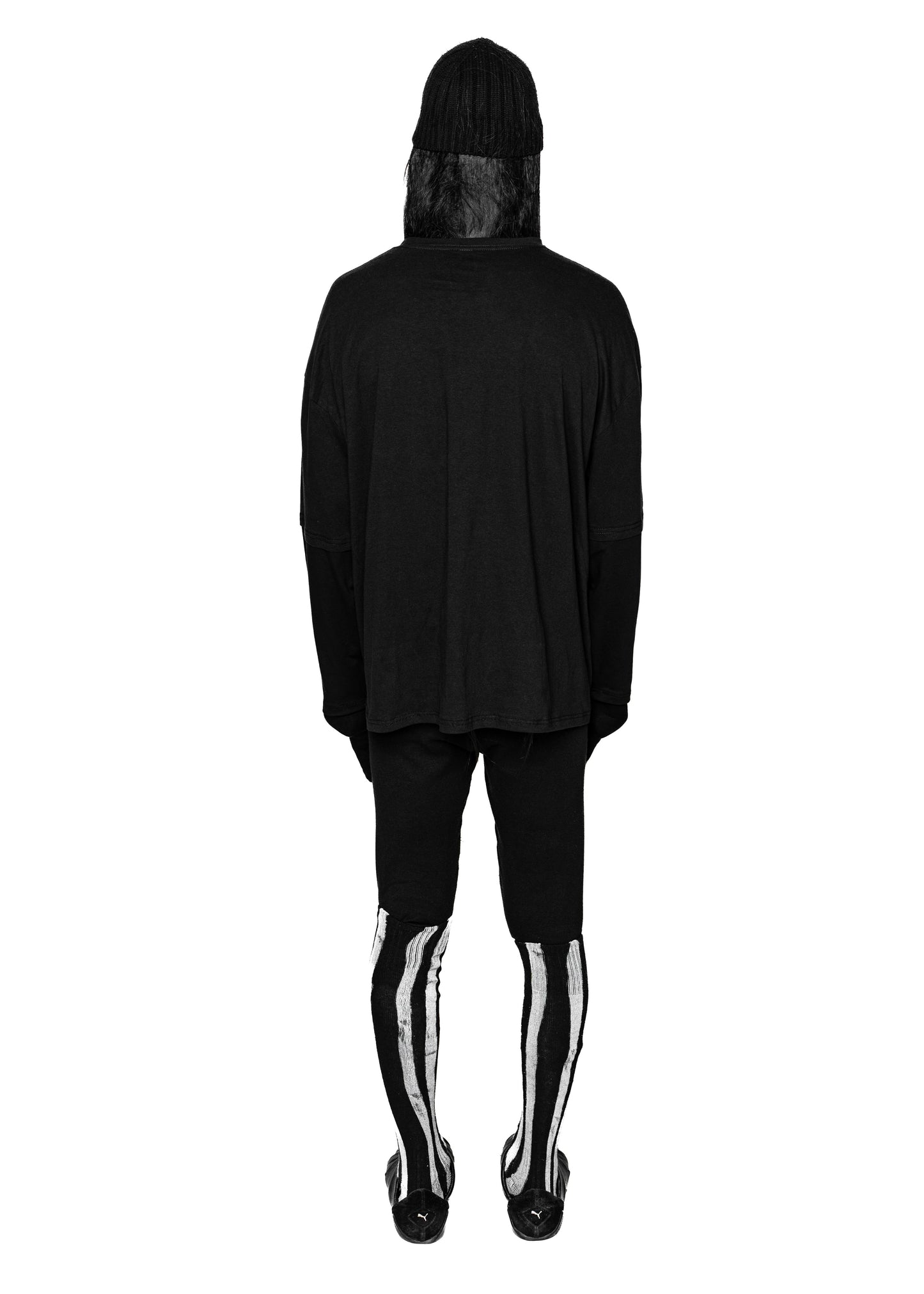 MARKET BLACK LONG-SLEEVED T-SHIRT