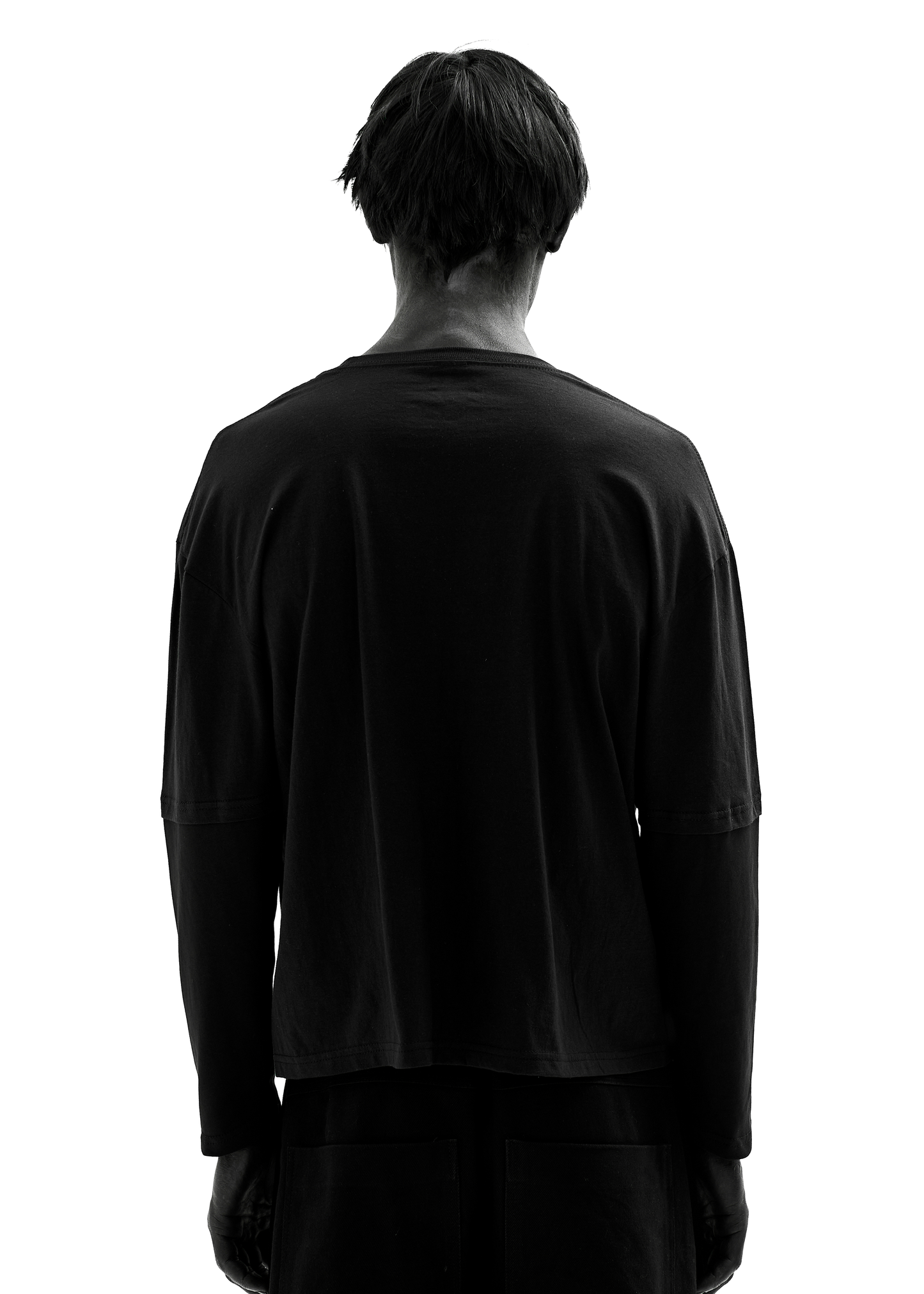 STAIN BLACK LONG-SLEEVED T-SHIRT