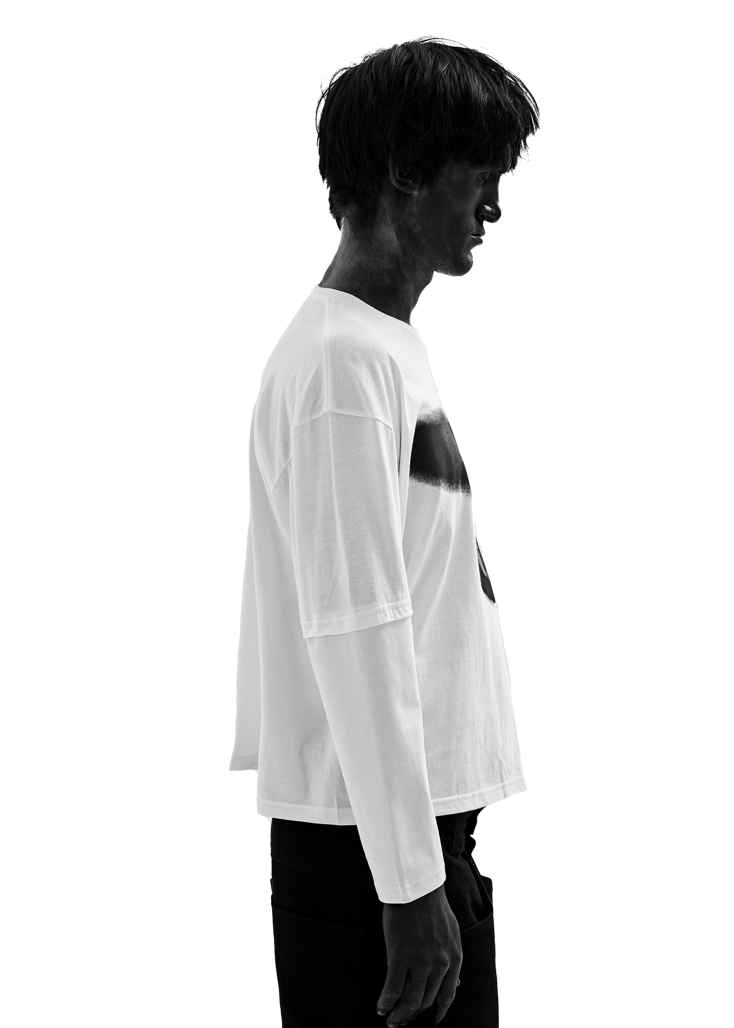 STAIN WHITE LONG-SLEEVED T-SHIRT