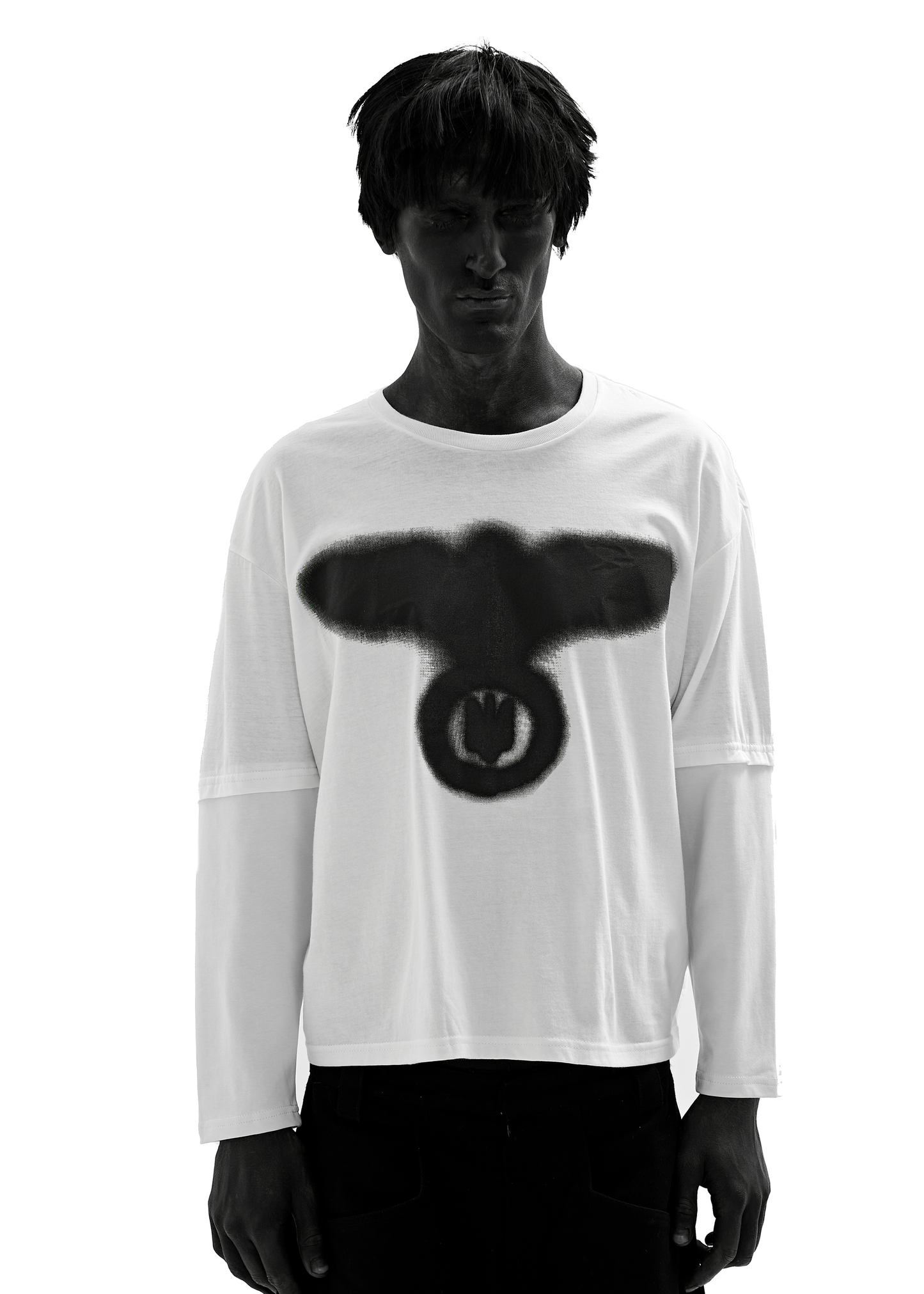 STAIN WHITE LONG-SLEEVED T-SHIRT