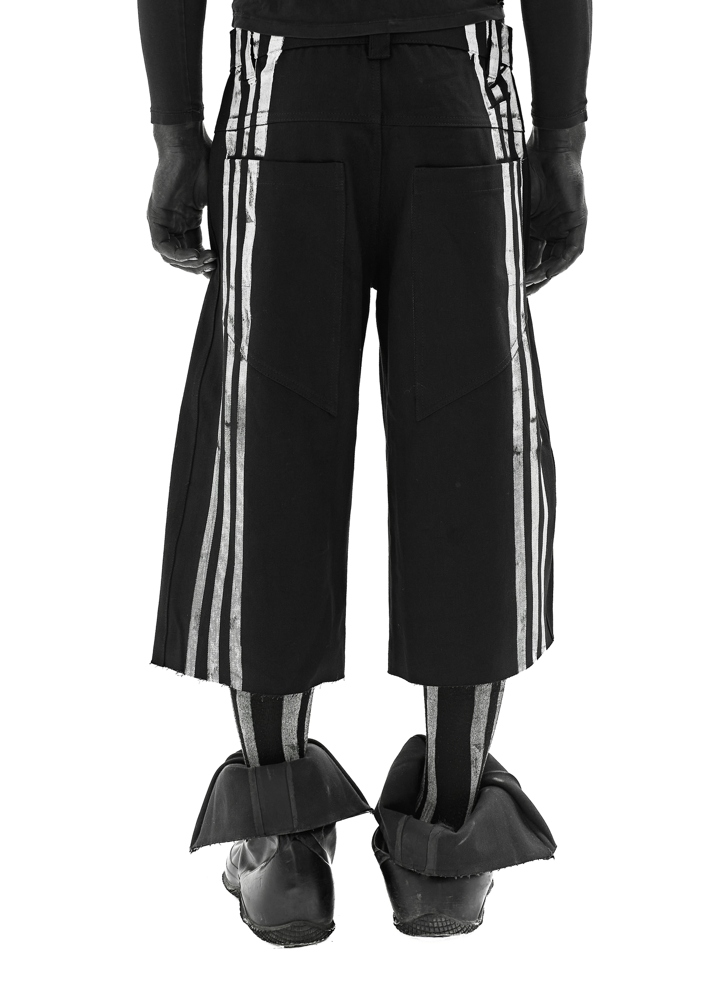 STRIPES BLACK DENIM SHORTS
