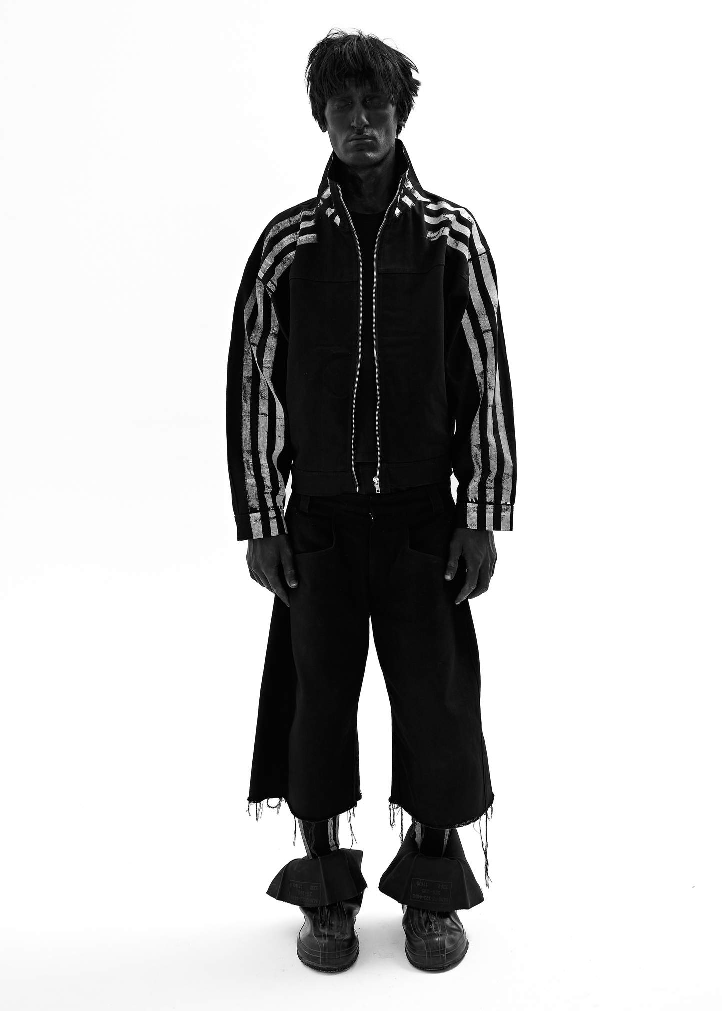 STRIPES BLACK DENIM JACKET